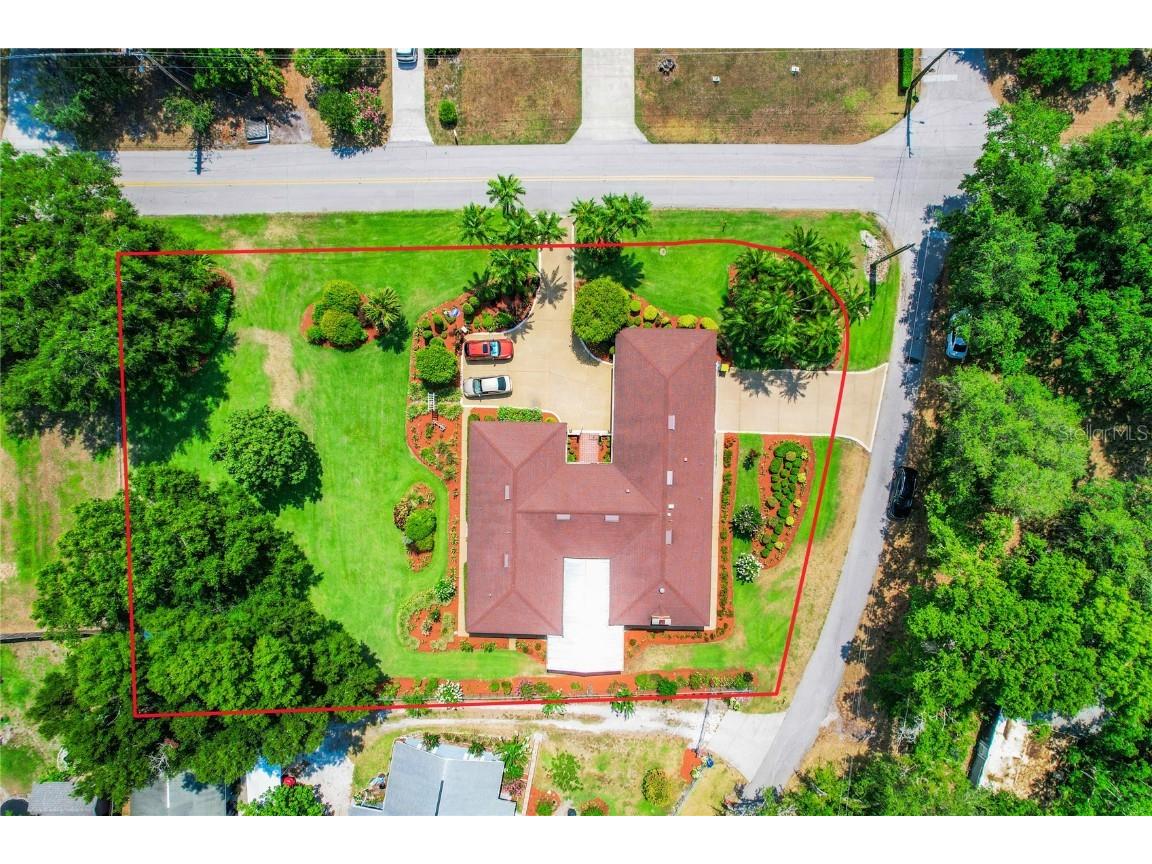 327 24th Street SW Winter Haven FL 33880 P4930792 image1