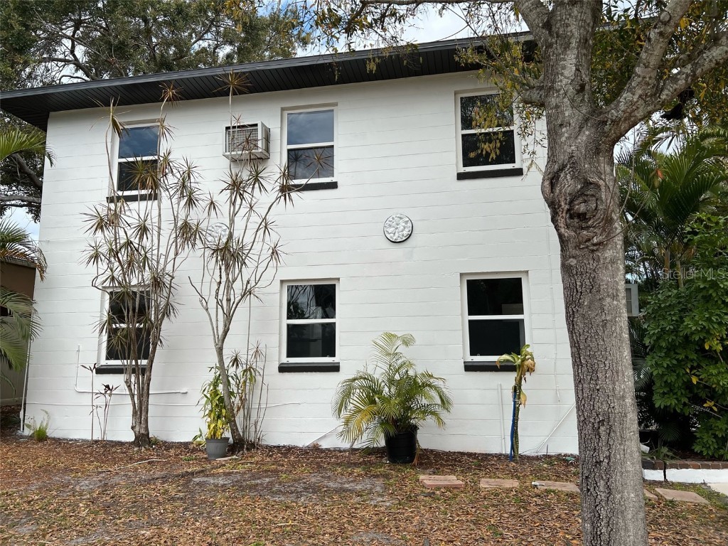 327 26th Avenue N Saint Petersburg FL 33704 J970194 image1