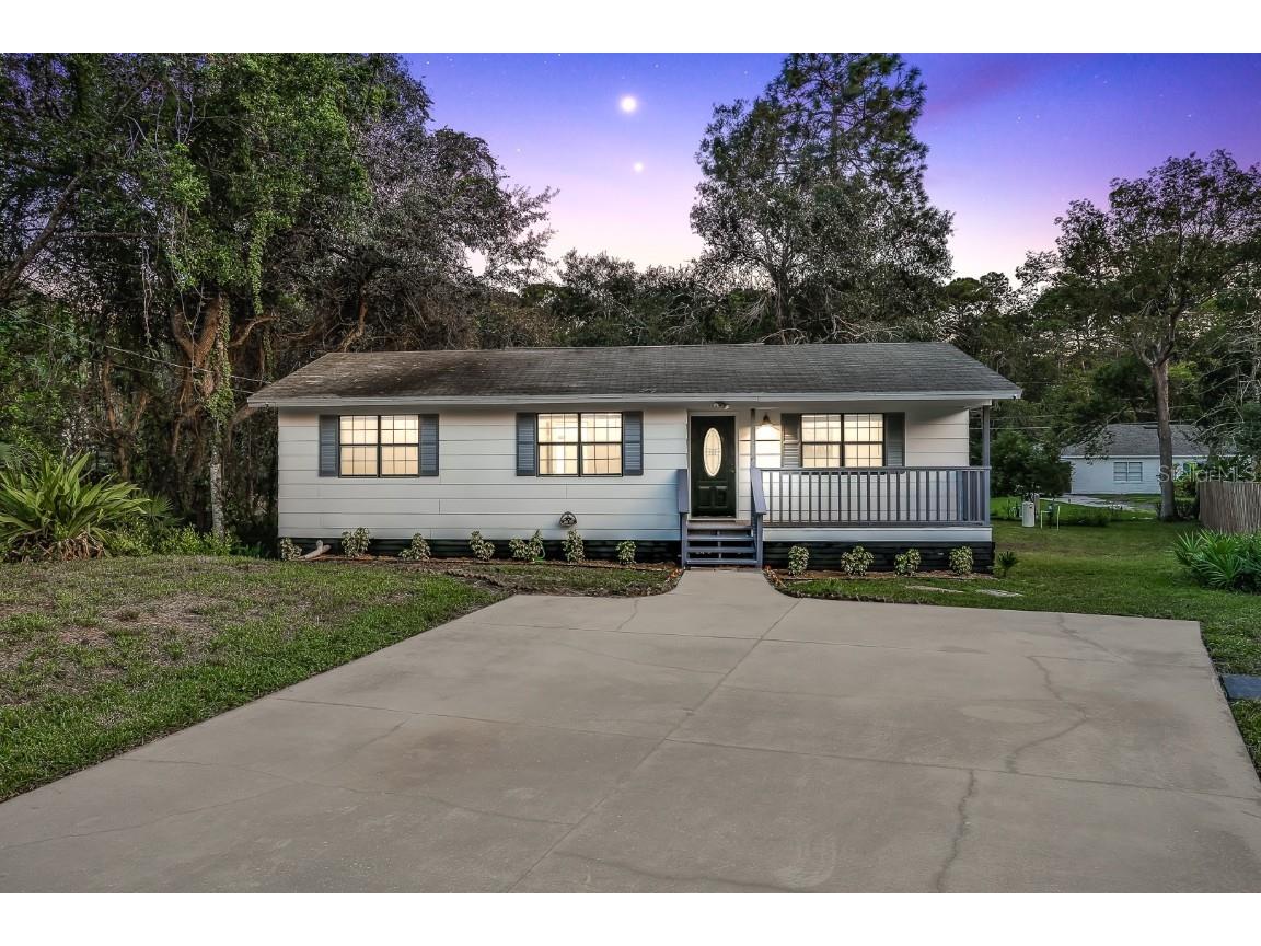 327 Alemander Avenue Debary FL 32713 V4932336 image1