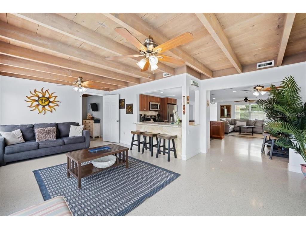 327 Avenida Milano Sarasota FL 34242 A4640458 image12