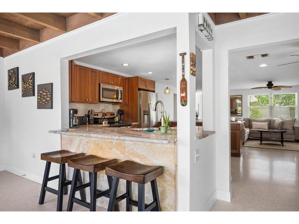 327 Avenida Milano Sarasota FL 34242 A4640458 image21