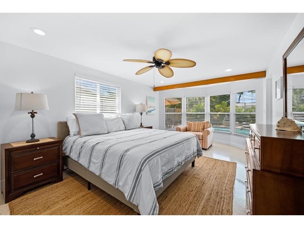 327 Avenida Milano Sarasota FL 34242 A4640458 image31