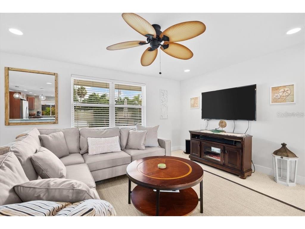 327 Avenida Milano Sarasota FL 34242 A4640458 image6