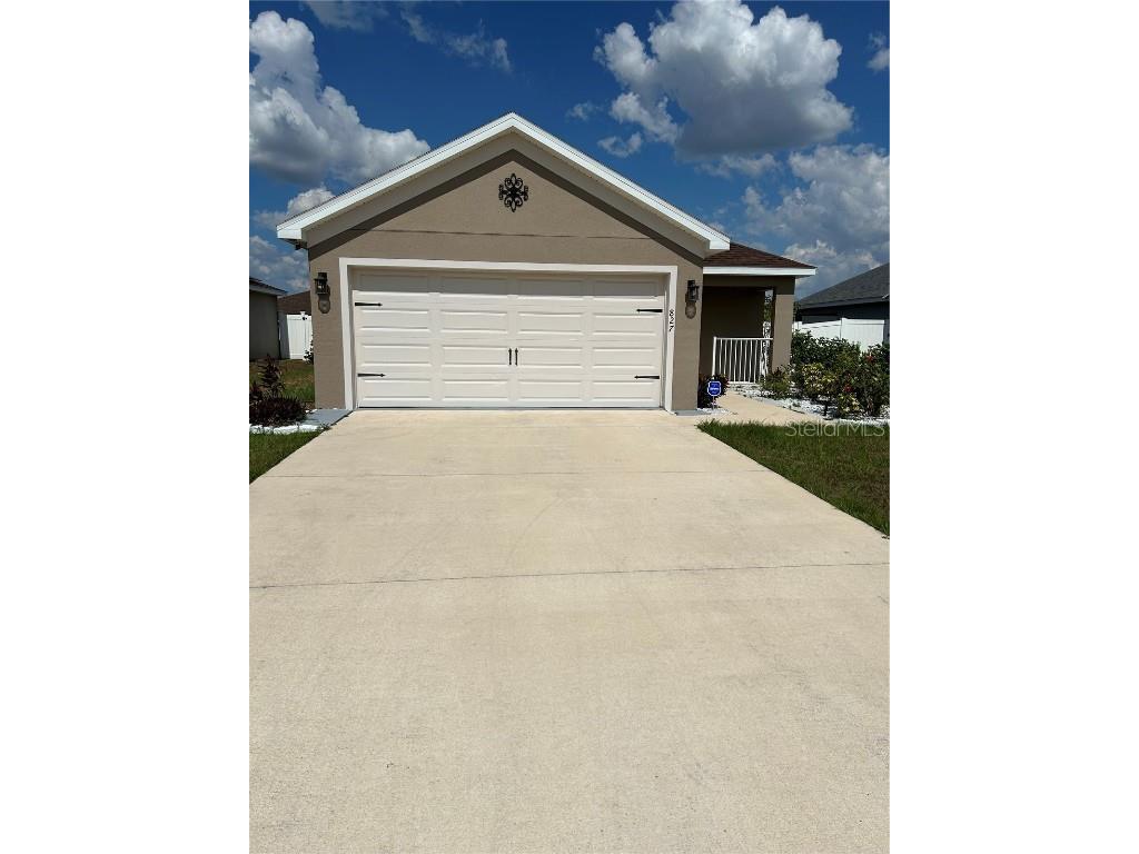 827 Orleans Drive Eagle Lake FL 33839 O6213460 image1