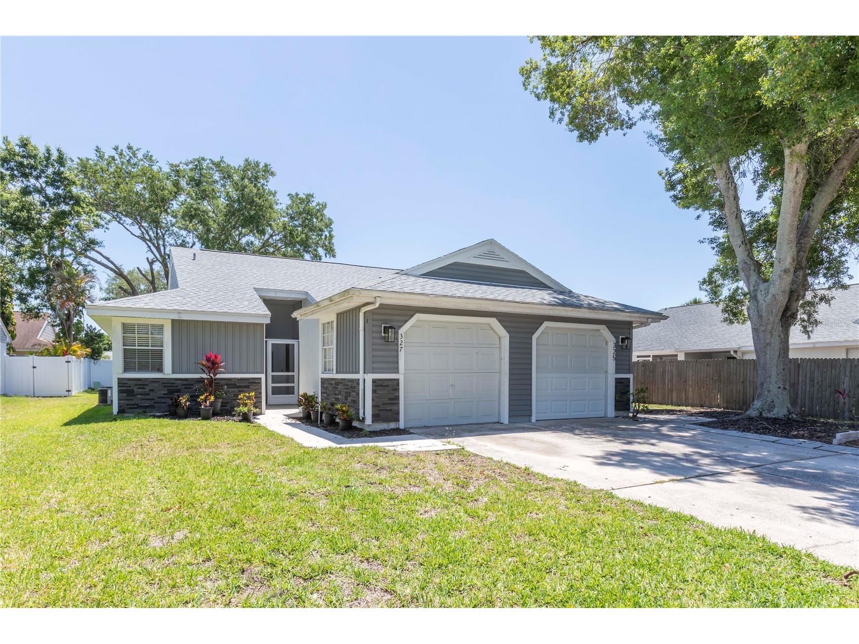 327 Phlox Drive #327 Palm Harbor FL 34684 W7885784 image1