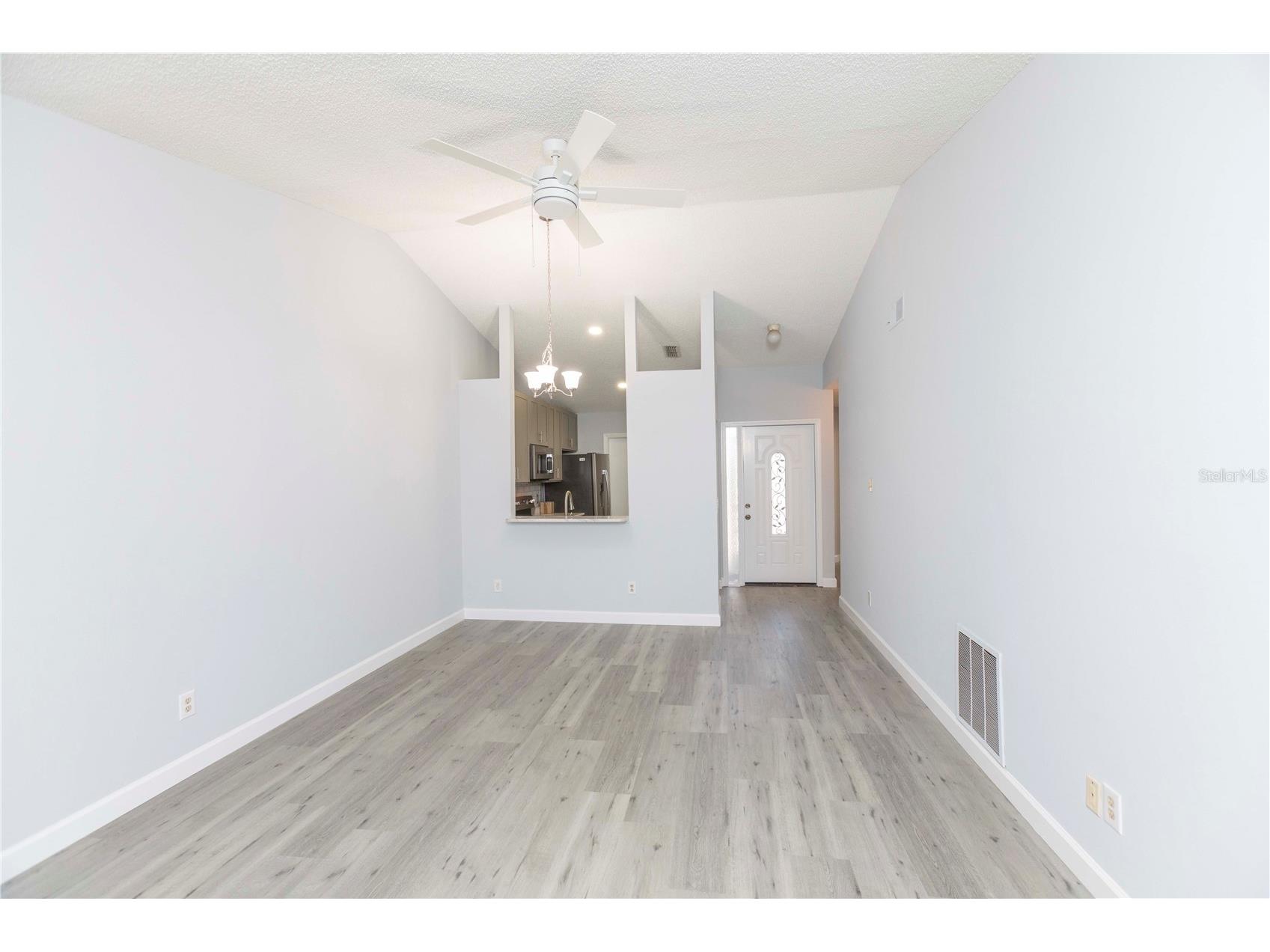 327 Phlox Drive #327 Palm Harbor FL 34684 W7885784 image5