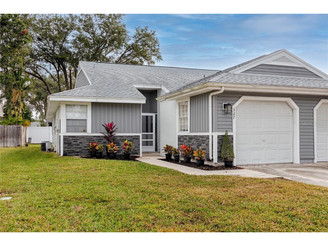 327 Phlox Drive Palm Harbor FL 34684 TB8442785 image1
