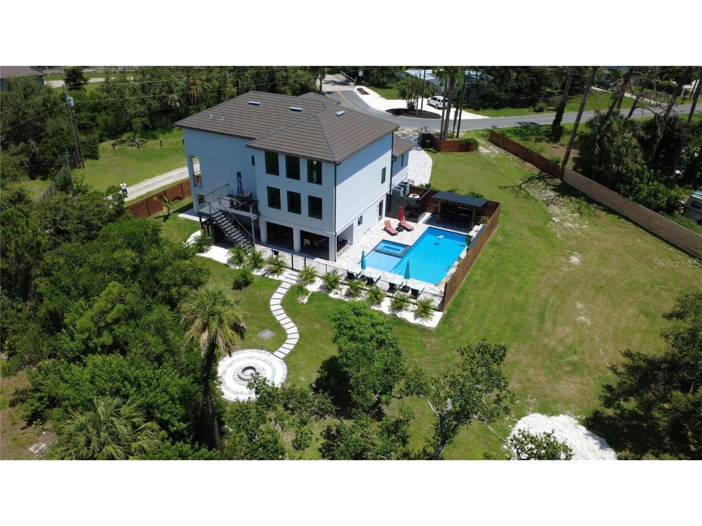 327 Roberts Road Nokomis FL 34275 - BLACKBURN BAY TB8413685 image2