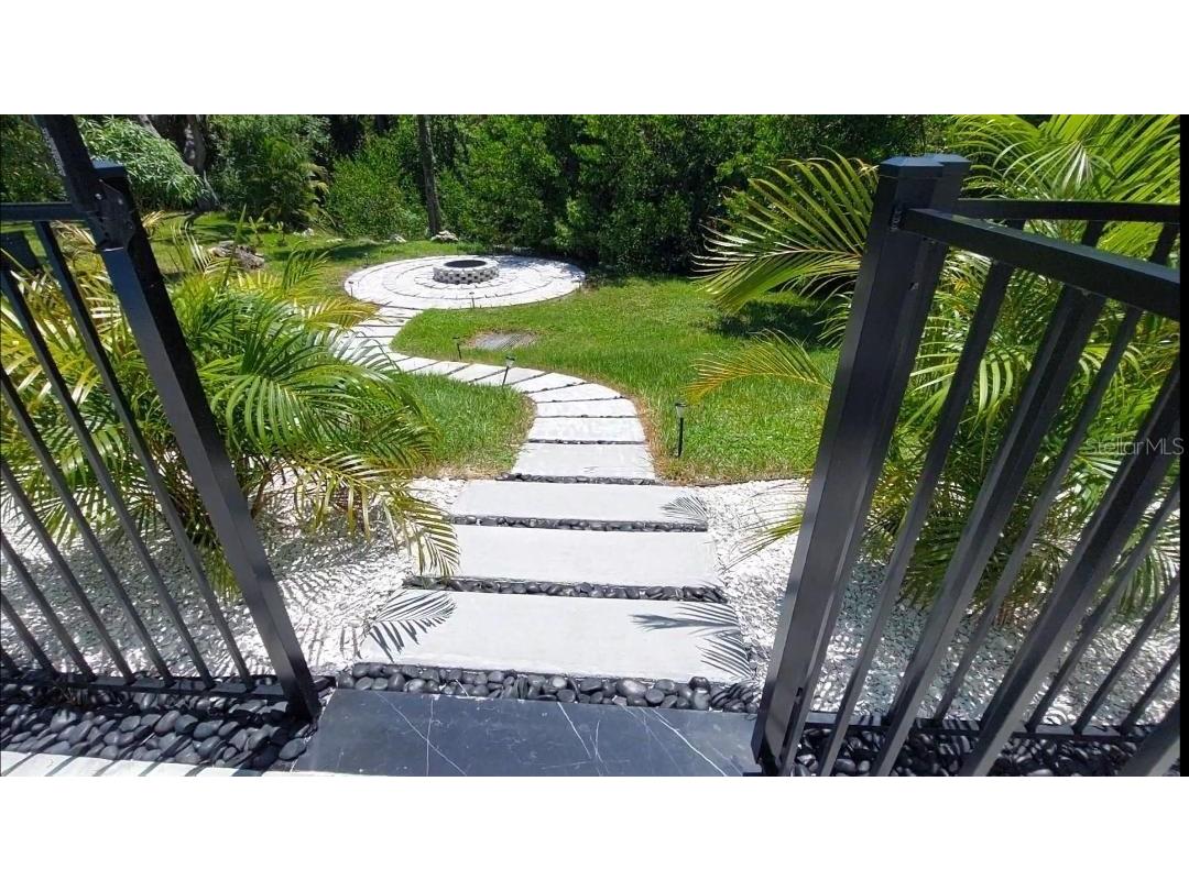 327 Roberts Road Nokomis FL 34275 - BLACKBURN BAY TB8413685 image43