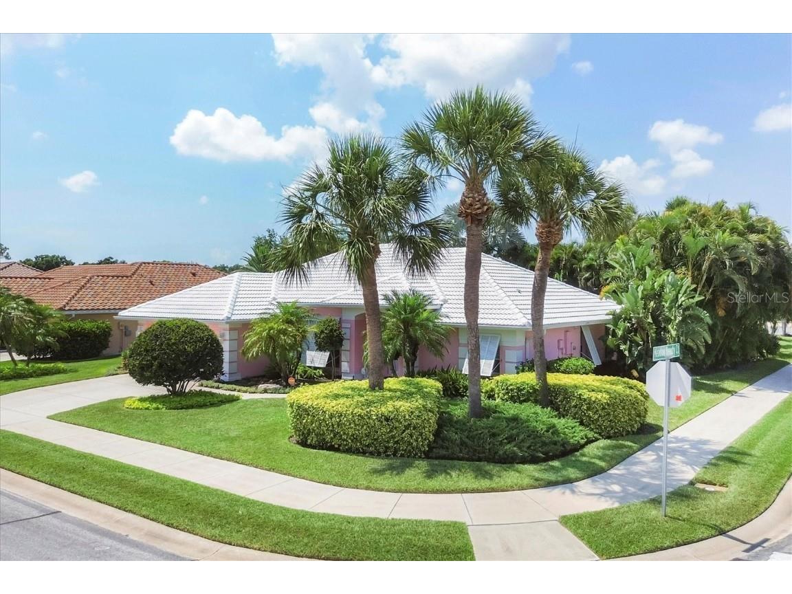 327 Roseling Circle Venice FL 34293 N6133110 image1