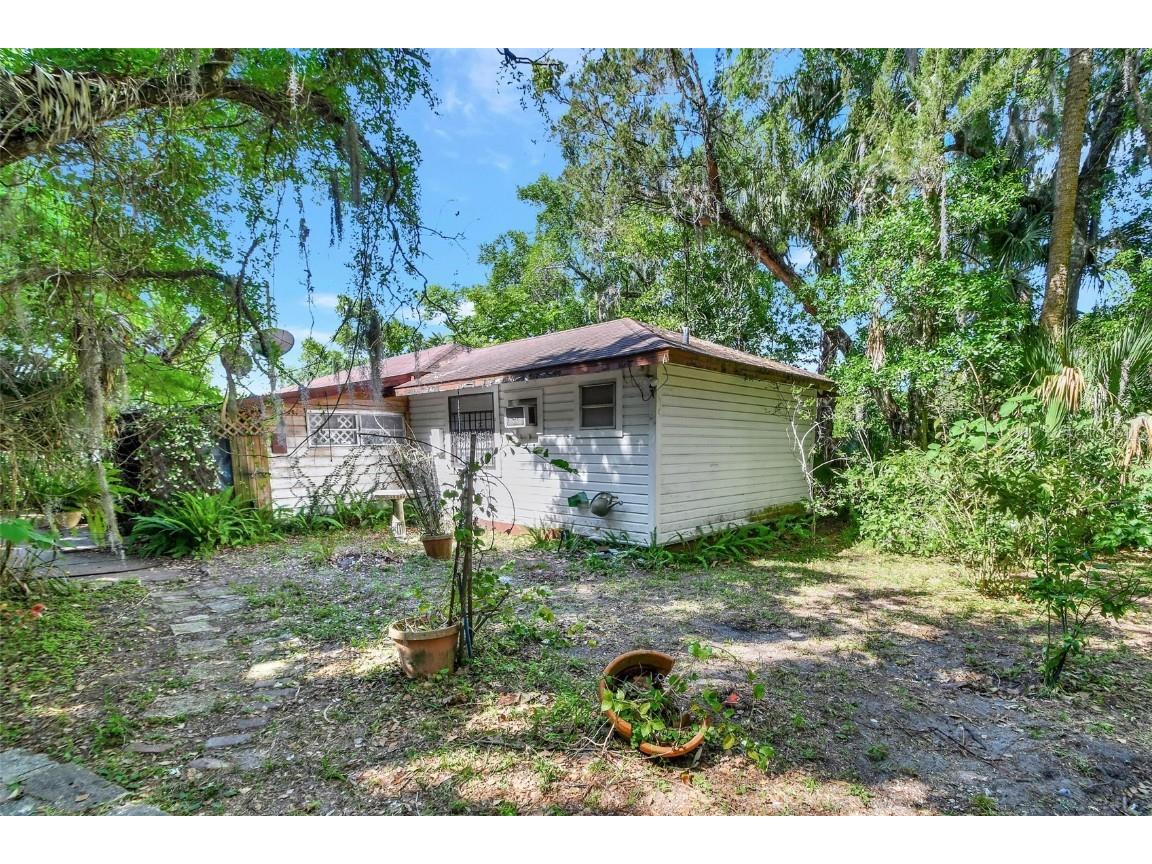 327 S Florida Avenue Deland FL 32720 V4935667 image1