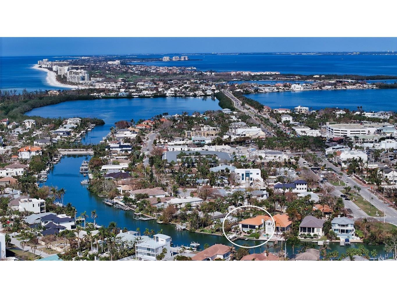 327 S Washington Drive Sarasota FL 34236 A4629493 image1