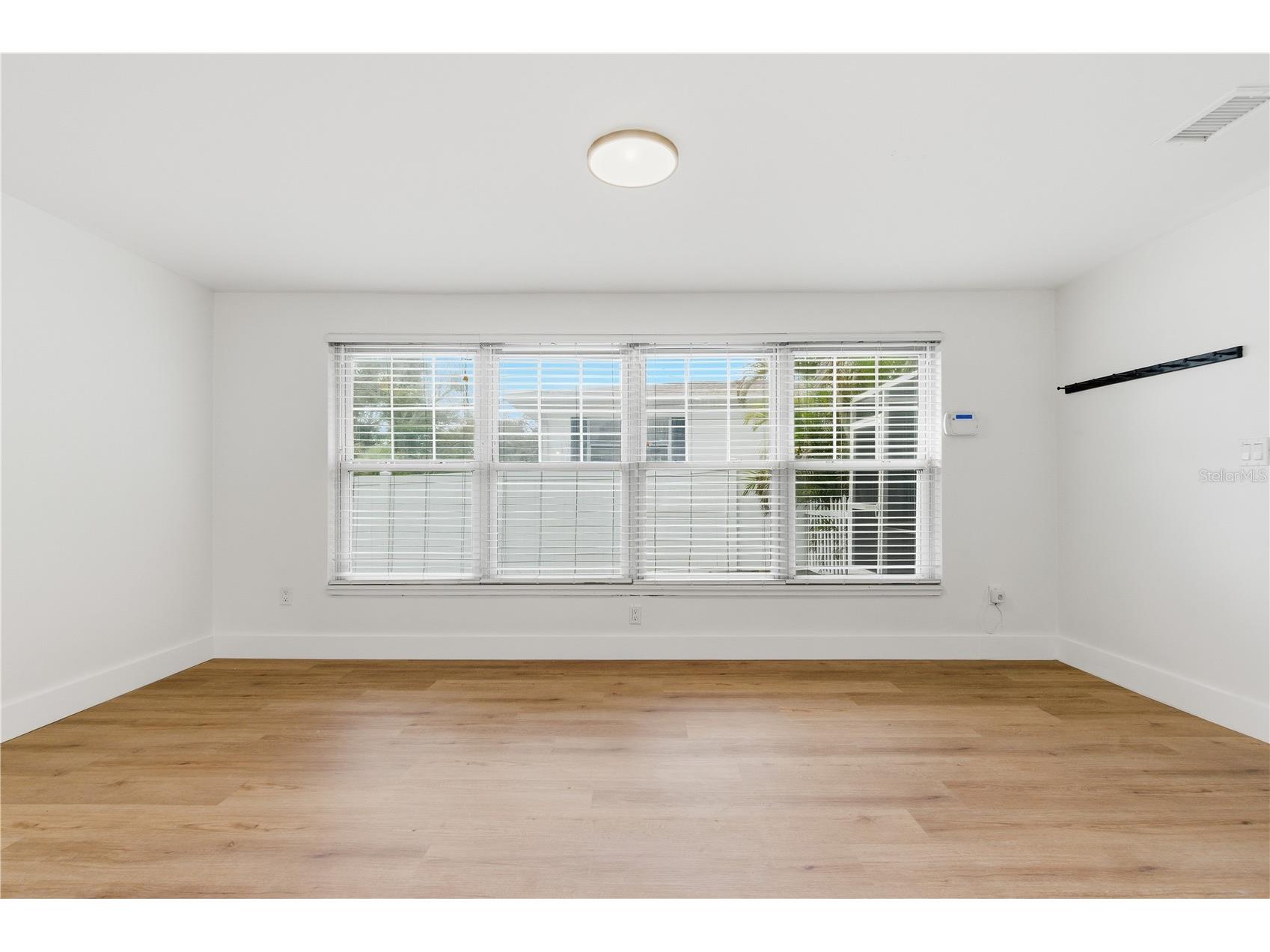 327 Sunny Lane Belleair FL 33756 TB8470938 image10