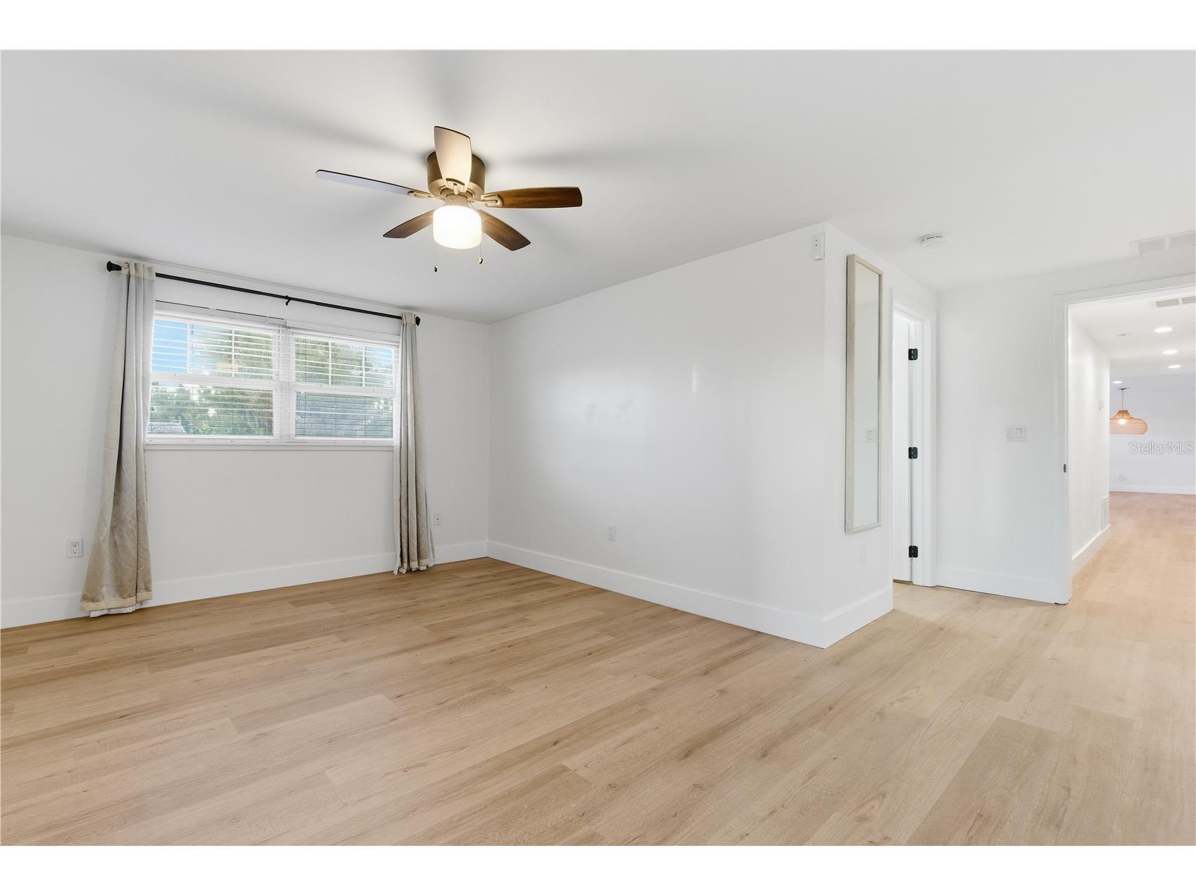 327 Sunny Lane Belleair FL 33756 TB8470938 image22