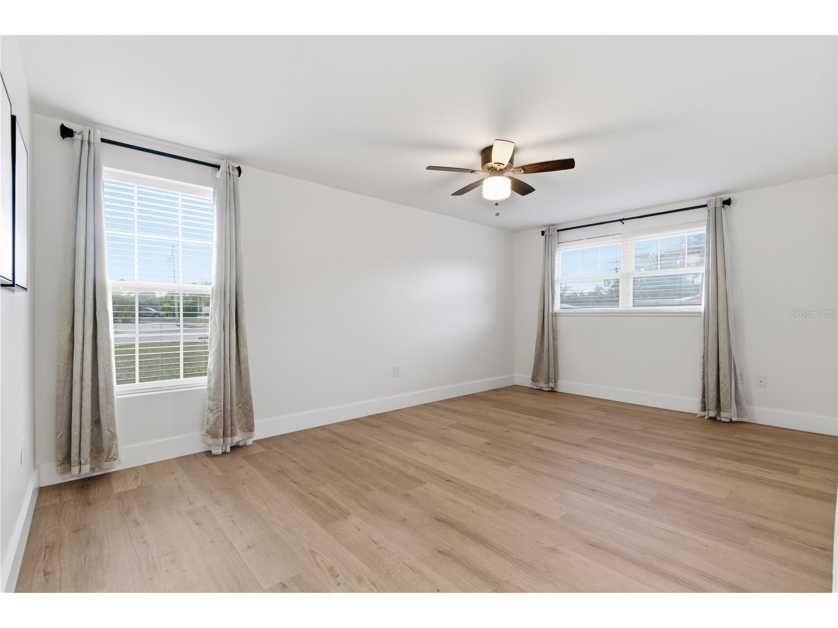 327 Sunny Lane Belleair FL 33756 TB8470938 image23