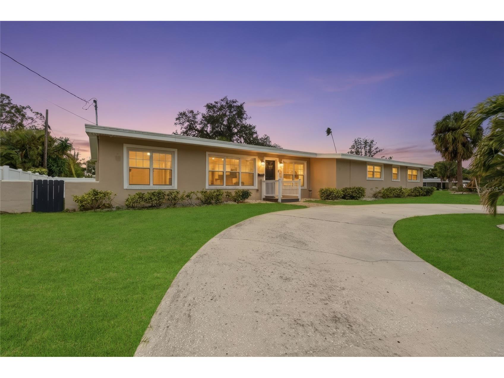 327 Sunny Lane Belleair FL 33756 TB8470938 image3