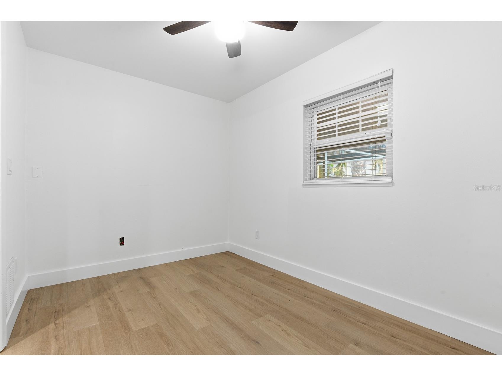 327 Sunny Lane Belleair FL 33756 TB8470938 image33