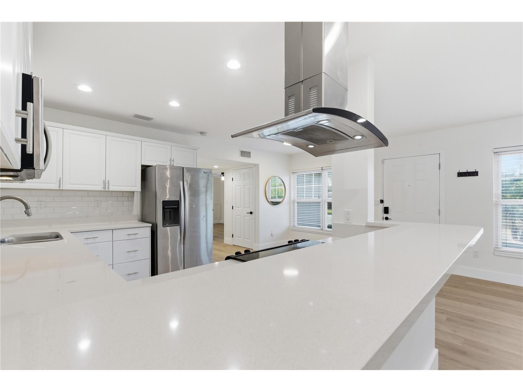 327 Sunny Lane Belleair FL 33756 TB8496924 image17
