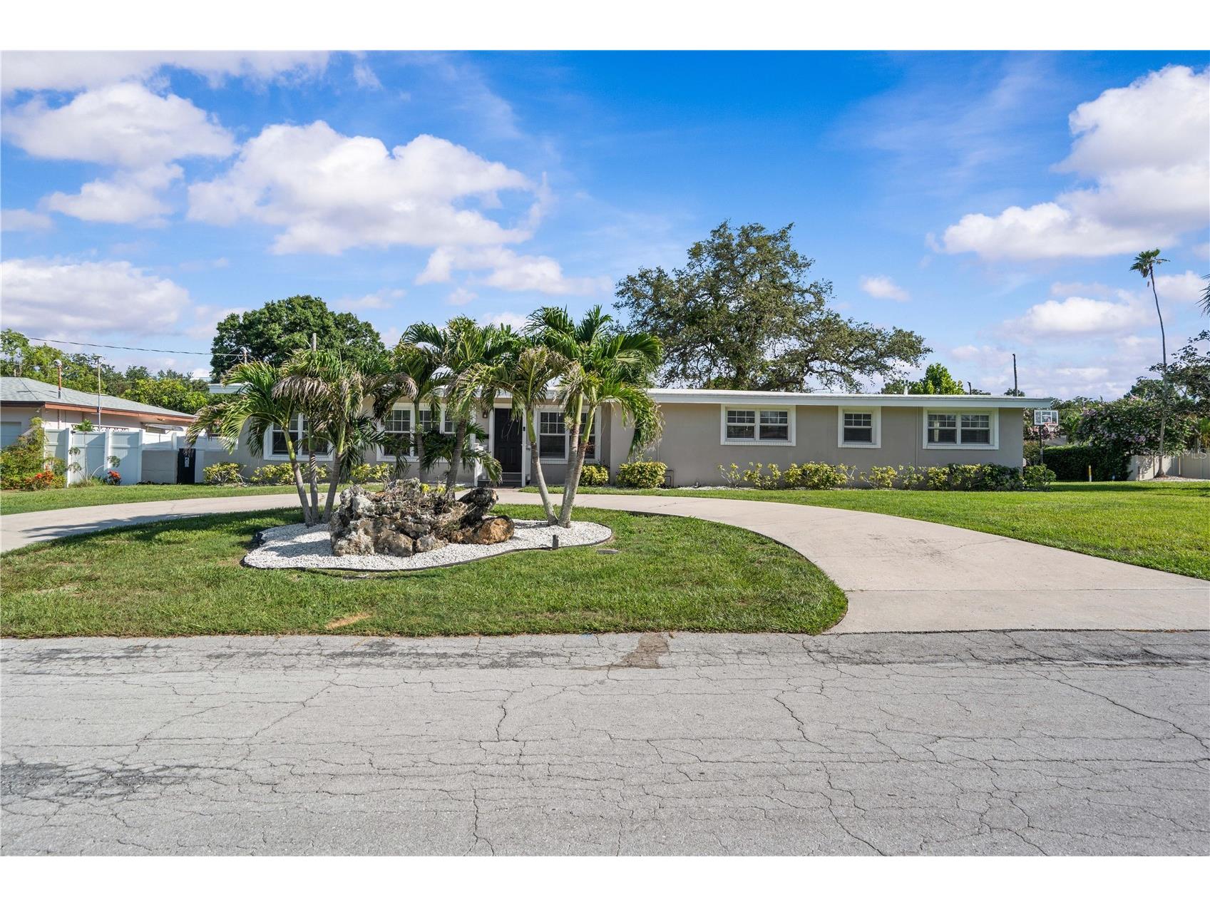 327 Sunny Lane Belleair FL 33756 TB8496924 image32