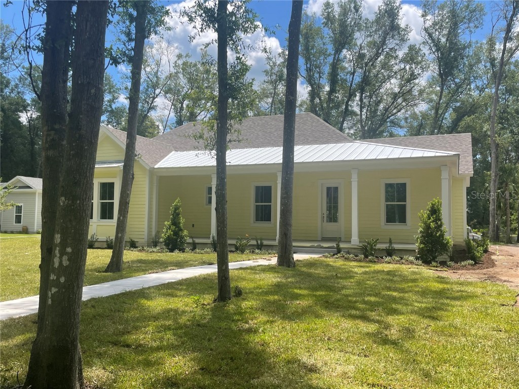 327 W Main Street Lake Helen FL 32744 O6133989 image1