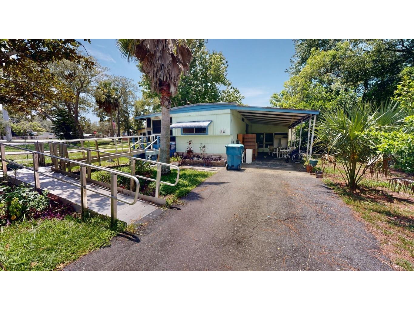 3271 Stephens Boulevard Spring Hill FL 34606 W7856539 image1