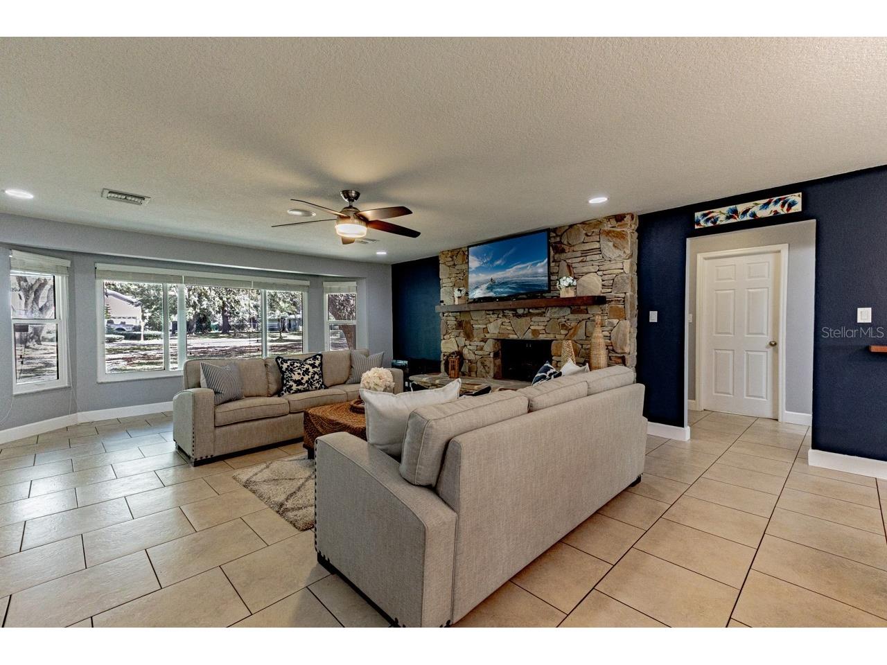 3272 Majestic Oak Drive Saint Cloud FL 34771 V4947738 image16