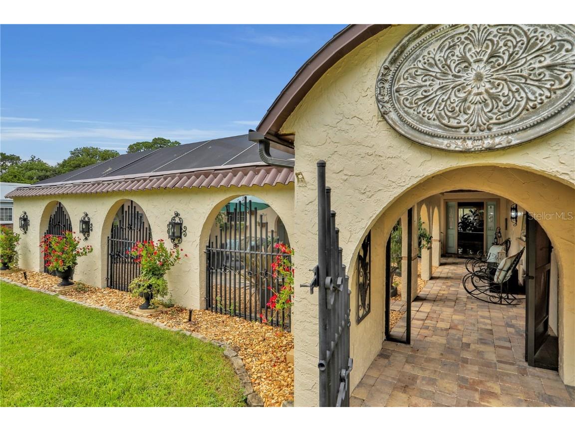 32720 Lakeshore Drive Tavares FL 32778 G5083413 image1