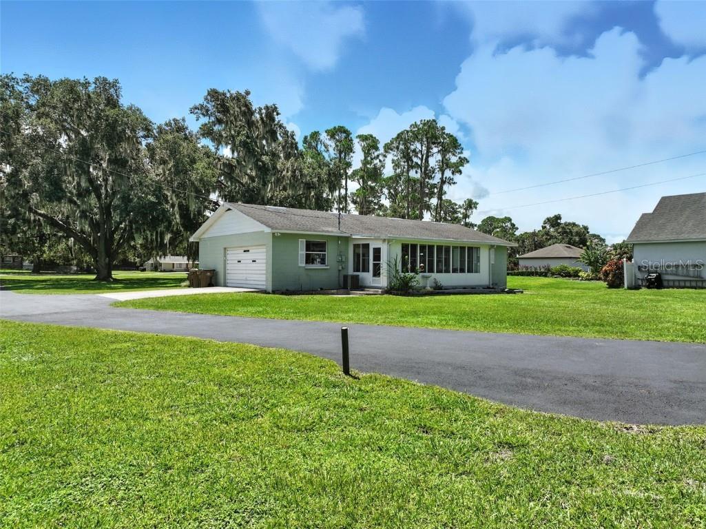 32721 Lake Eustis Drive Tavares FL 32778 - LAKE EUSTIS G5099773 image2
