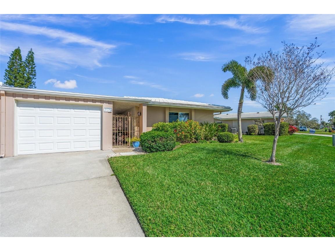 3273 Southfield Lane #920 Sarasota FL 34239 A4600049 image1