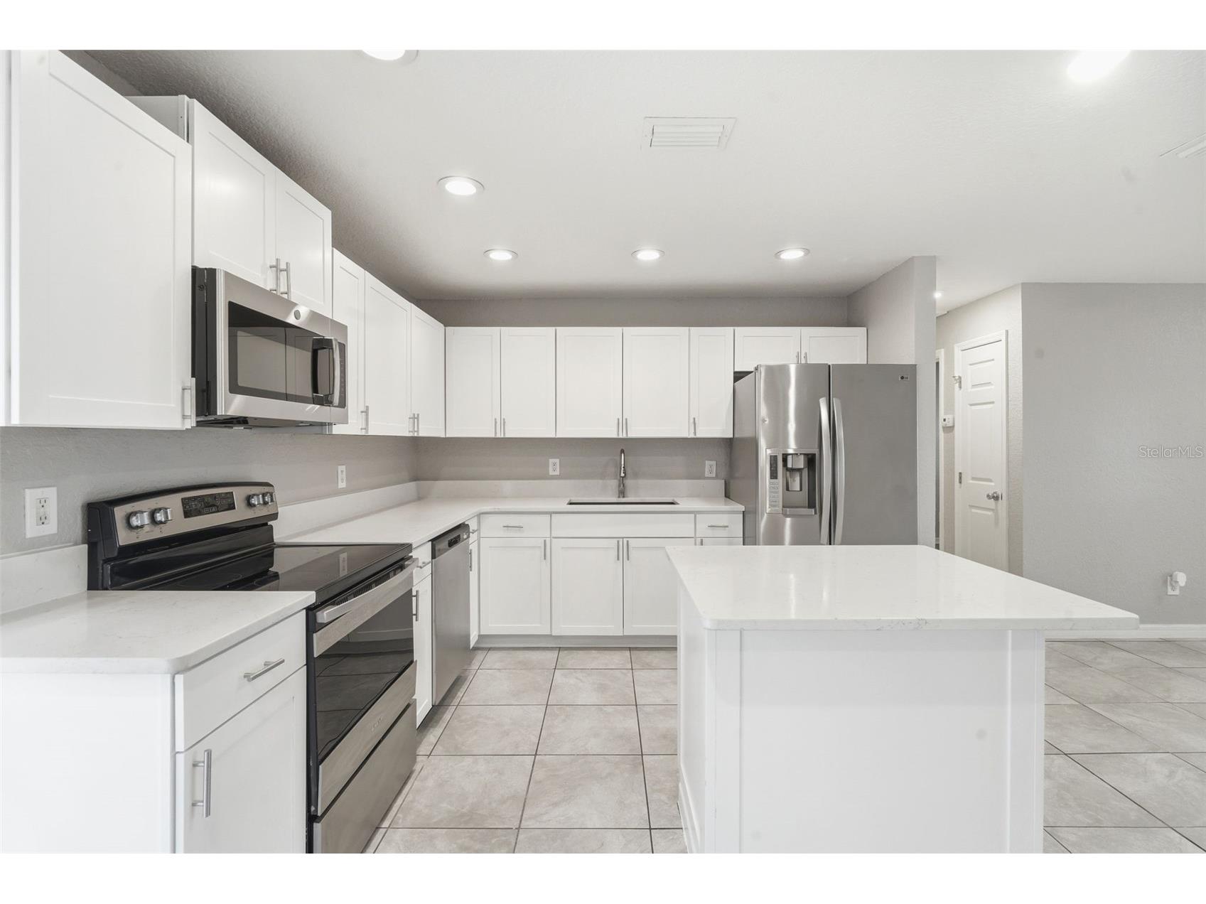 32730 Blossom Lane Leesburg FL 34788 O6387303 image22