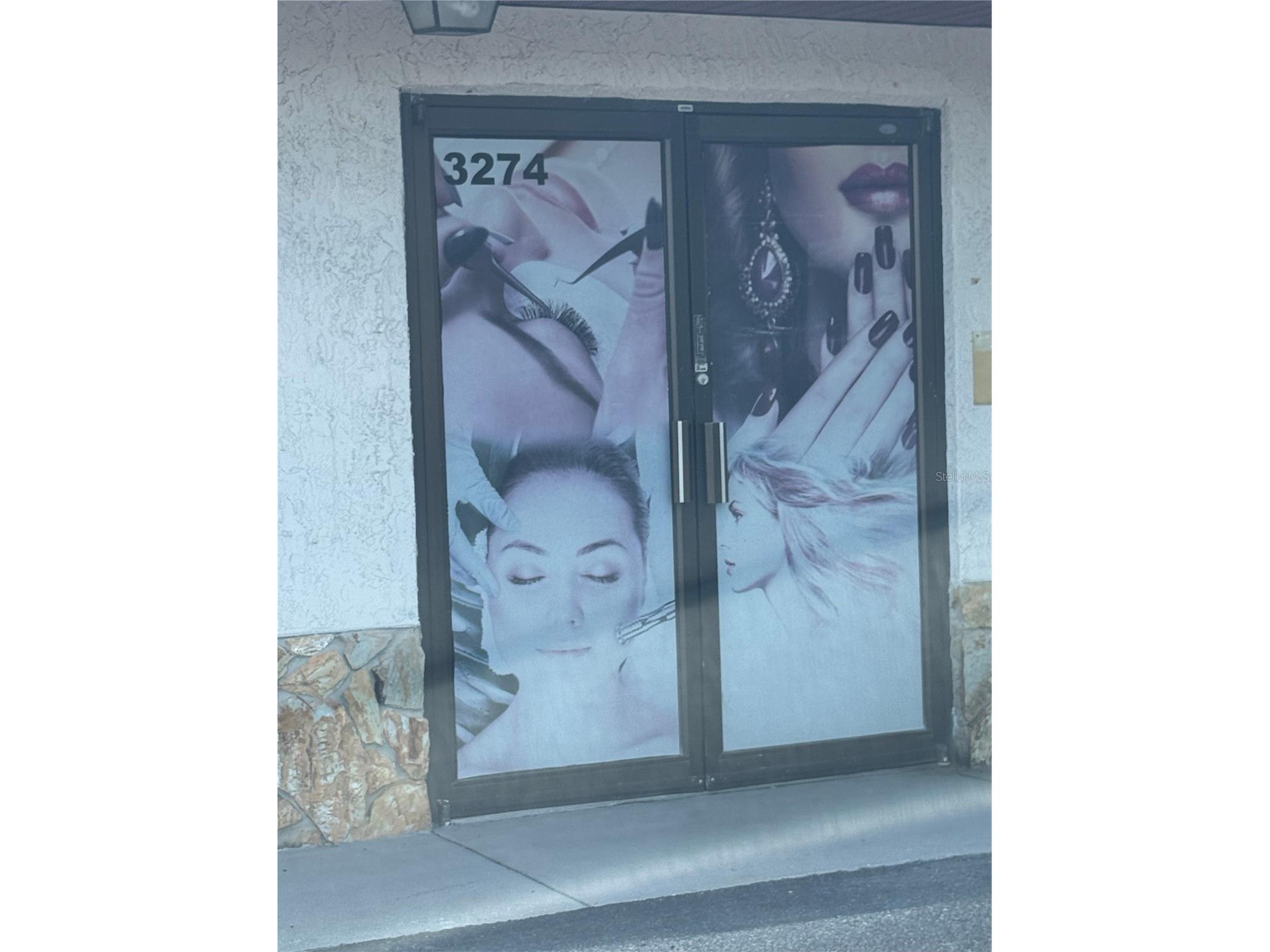 3274 Commercial Way Spring Hill FL 34606 W7887368 image1
