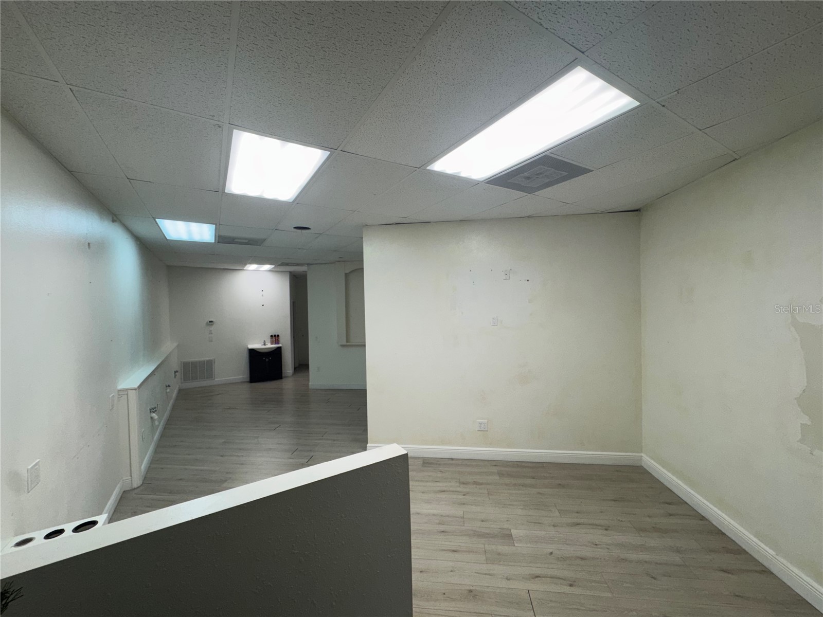 3274 Commercial Way Spring Hill FL 34606 W7887368 image3