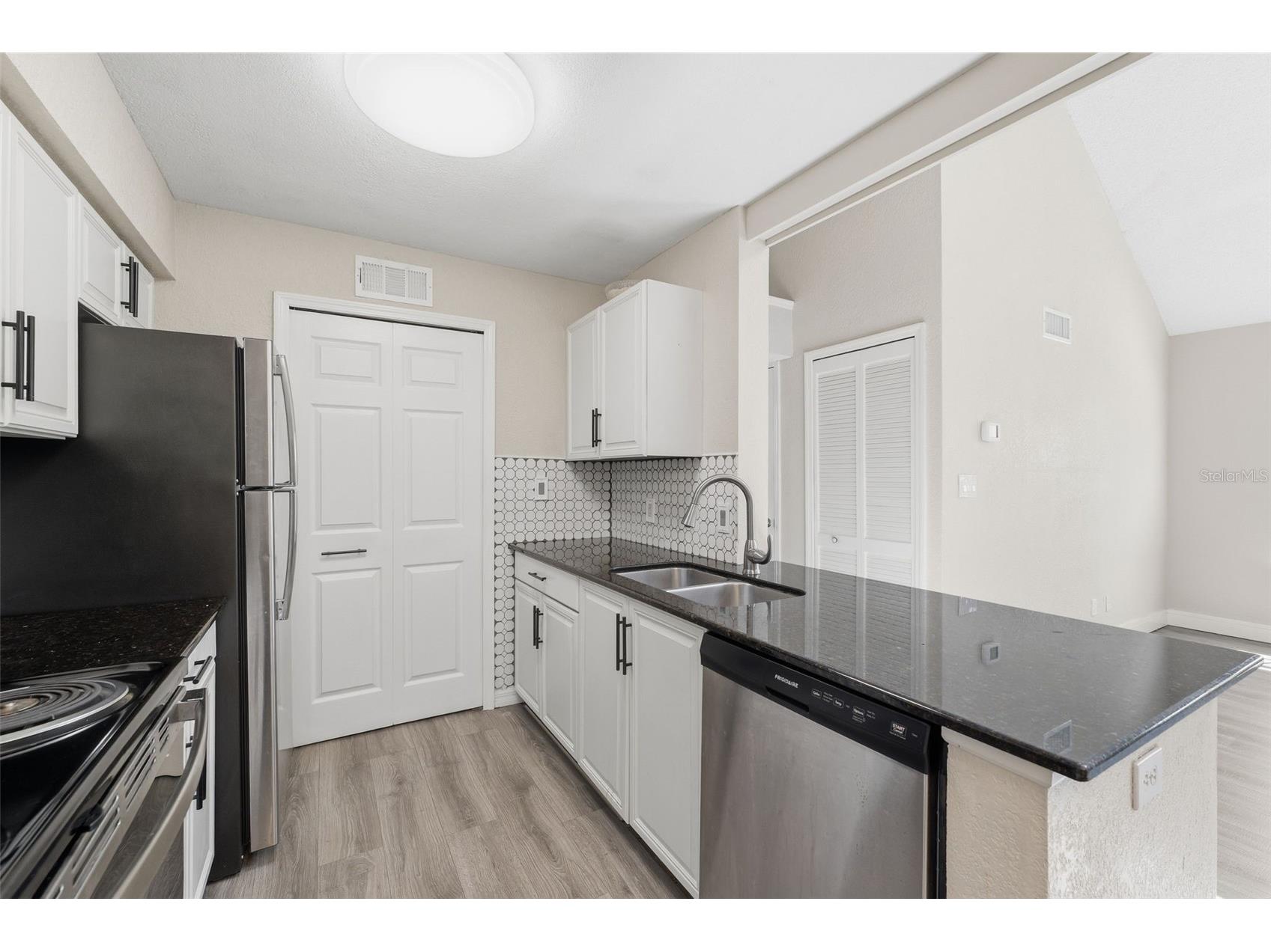 3274 Haviland Court #204 Palm Harbor FL 34684 TB8483836 image16