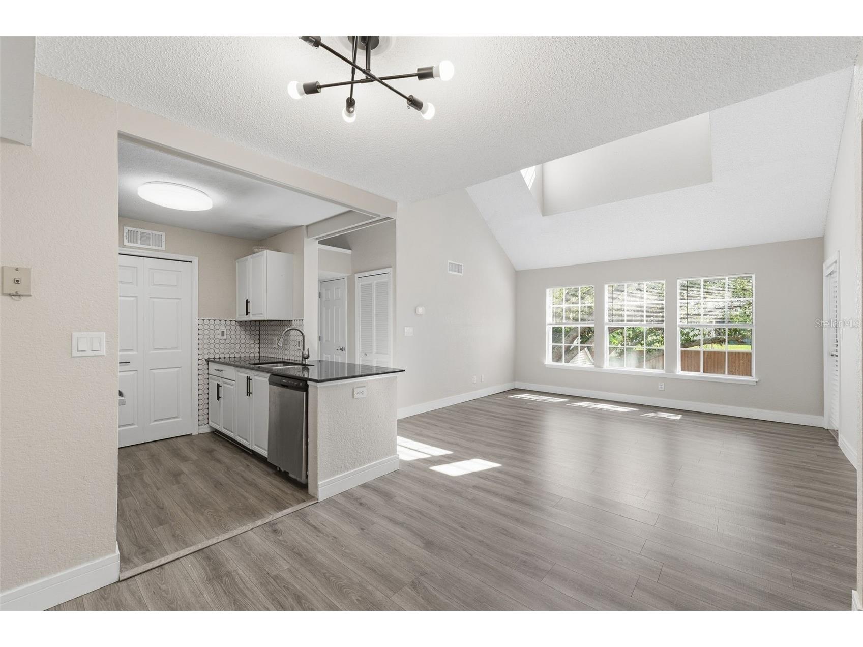 3274 Haviland Court #204 Palm Harbor FL 34684 TB8483836 image19