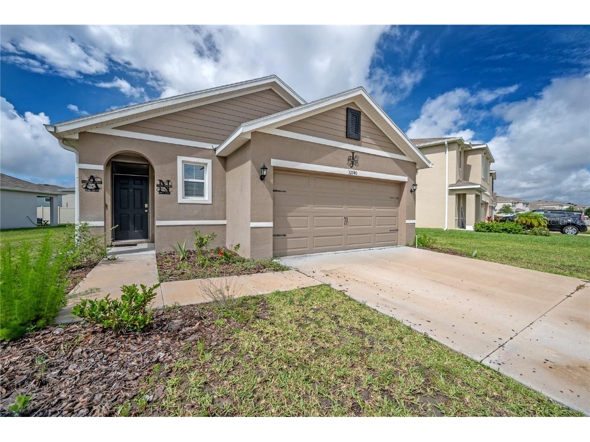 32740 Brooks Hawk Lane Wesley Chapel FL 33543 T3448794 image1