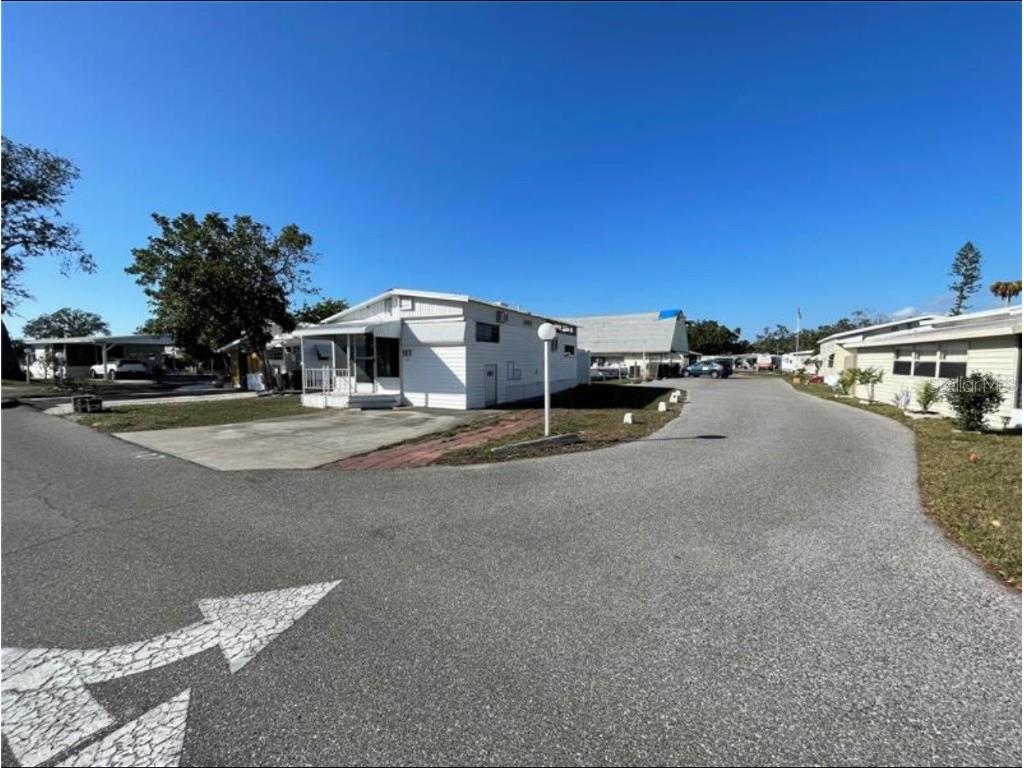 3275 26th Avenue E #107 Bradenton FL 34208 A4675213 image17