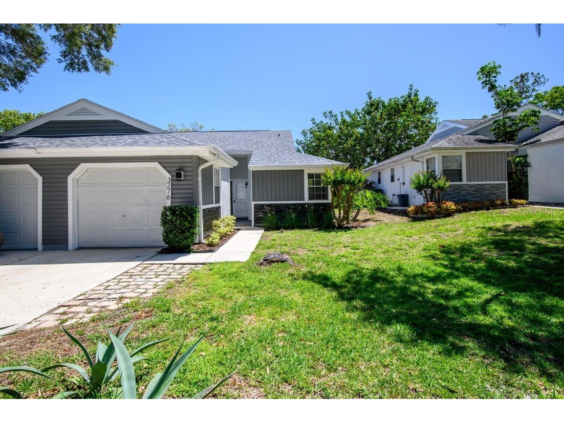 3276 Cloverplace Drive Palm Harbor FL 34684 T3441581 image1