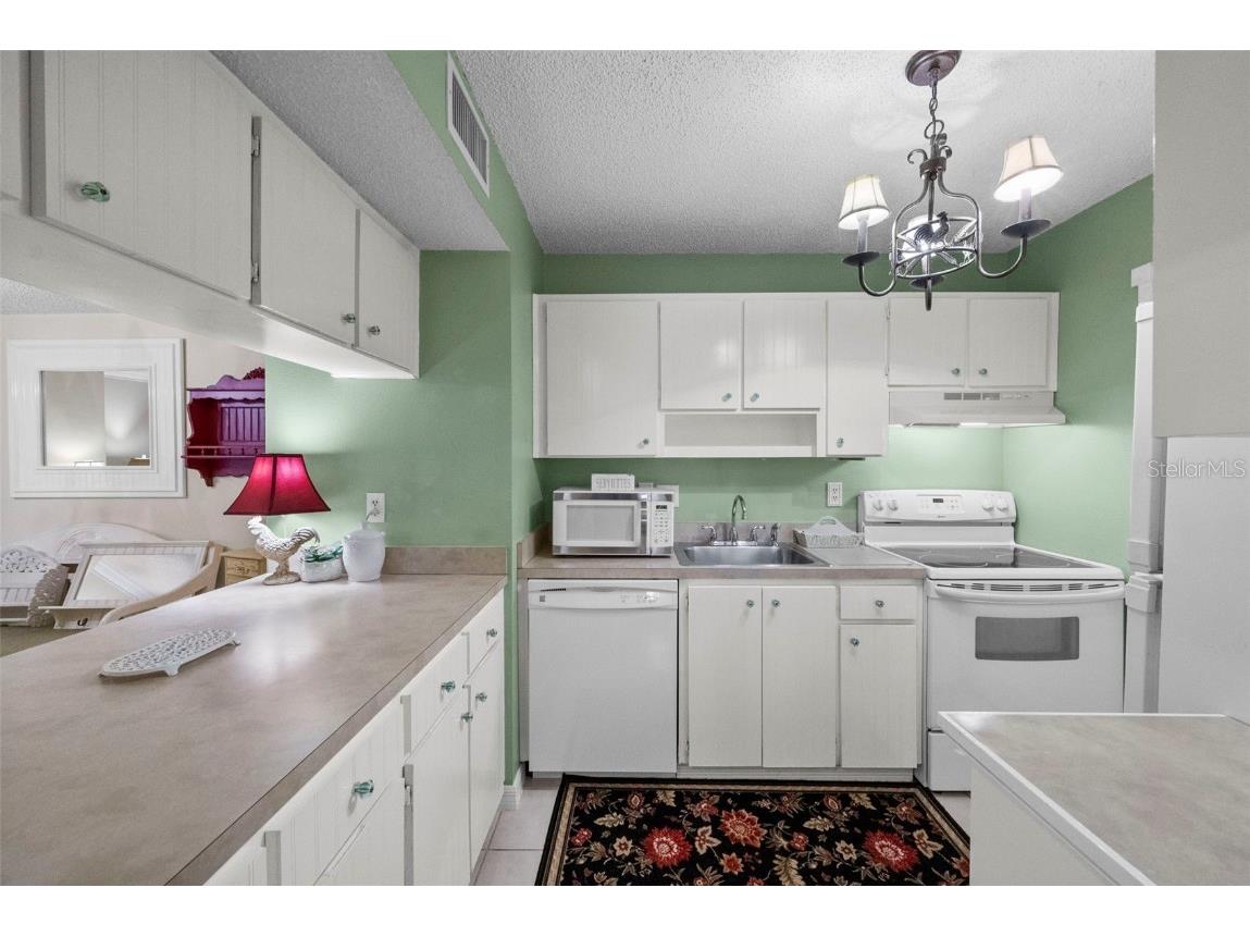 3277 Fox Chase Circle N #105 Palm Harbor FL 34683 TB8451048 image14