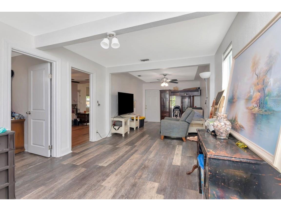 3278 56th Avenue N Saint Petersburg FL 33714 A4668993 image12