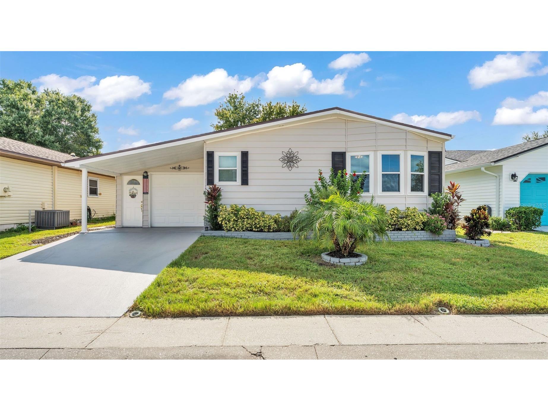 3279 Pebble Bend Drive Lakeland FL 33810 L4955165 image1