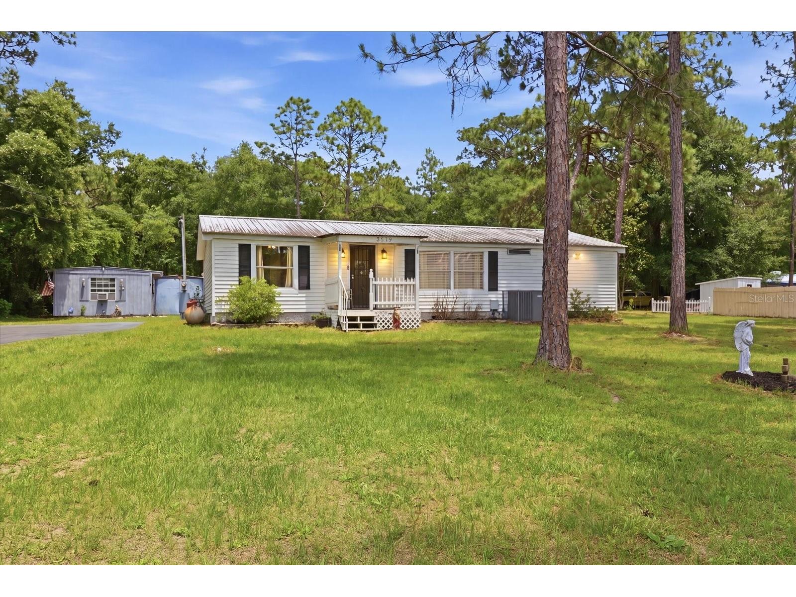 3279 S Aberdeen Terrace Homosassa FL 34448 OM725931 image1