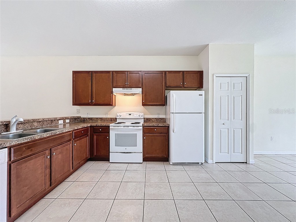 328 Baccarat Court #A/B Kissimmee FL 34759 S5138312 image52