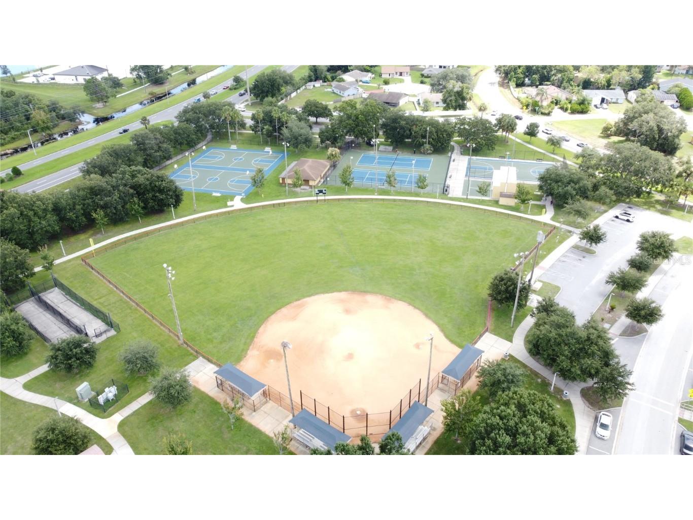 328 Baccarat Court #A/B Kissimmee FL 34759 S5138312 image81