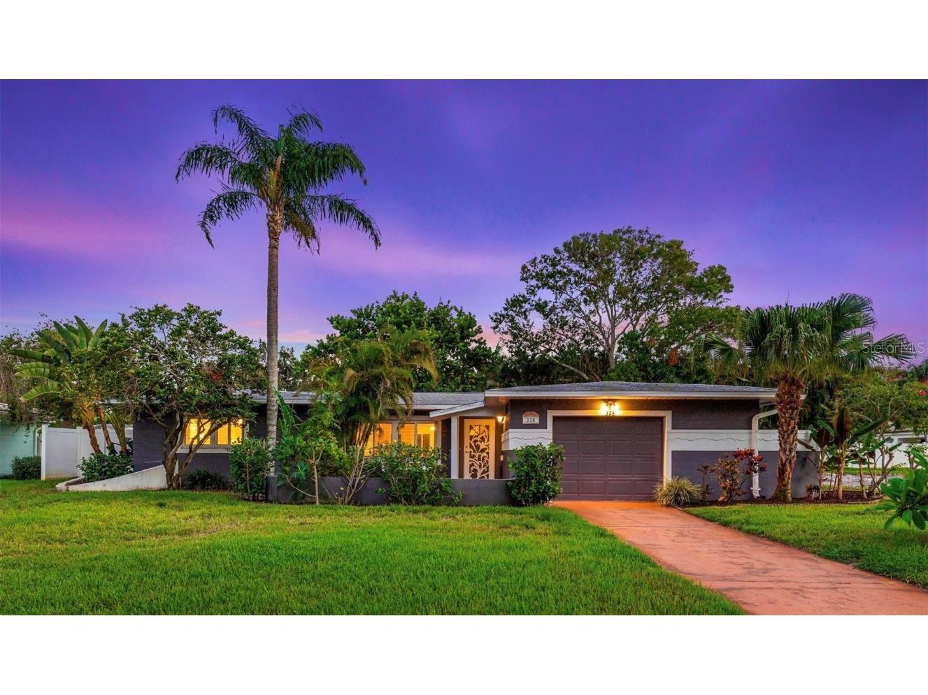 328 Bayview Drive NE Saint Petersburg FL 33704 U8210372 image1