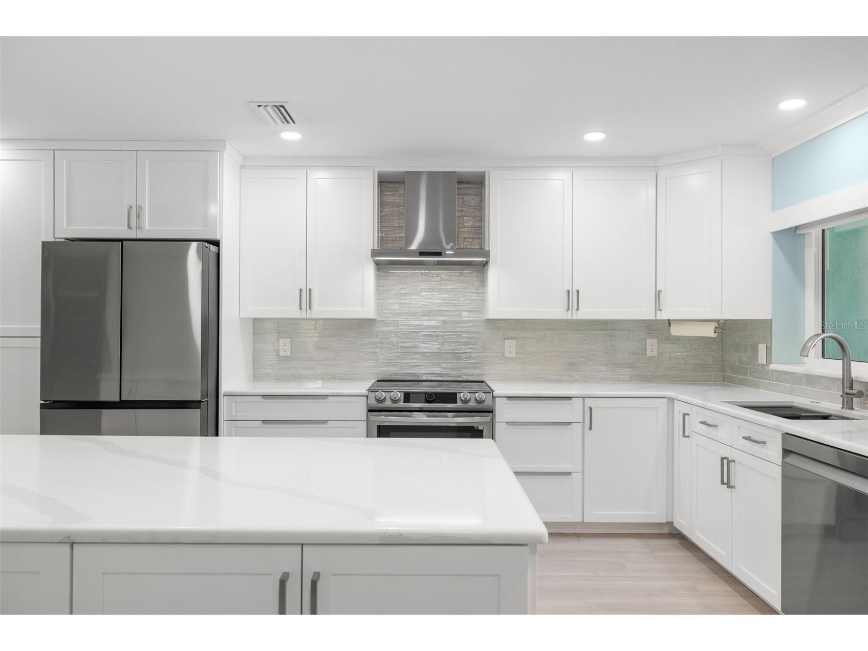 328 Boca Ciega Point Boulevard S Saint Petersburg FL 33708 - INTERCOASTAL WATERWAY TB8448237 image25