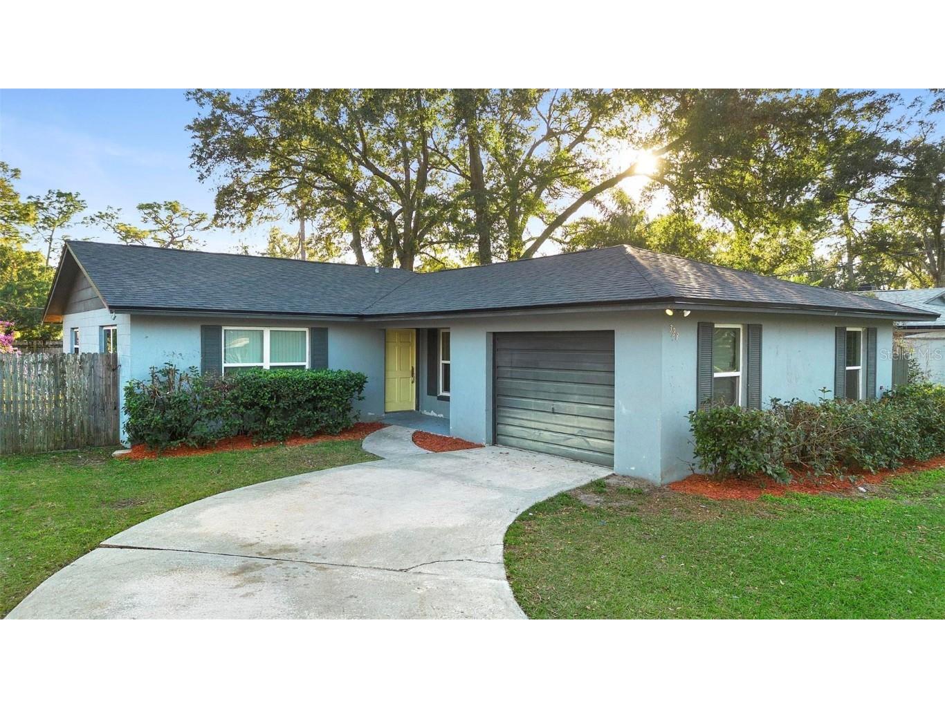 328 E Hillcrest Street Altamonte Springs FL 32701 O6270248 image1