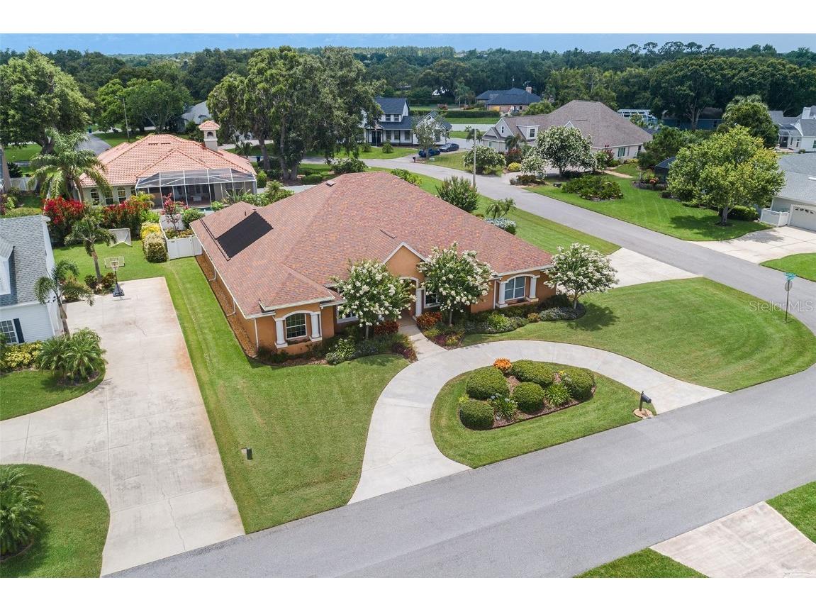 328 Hamilton Shores Drive NE Winter Haven FL 33881 P4935230 image1