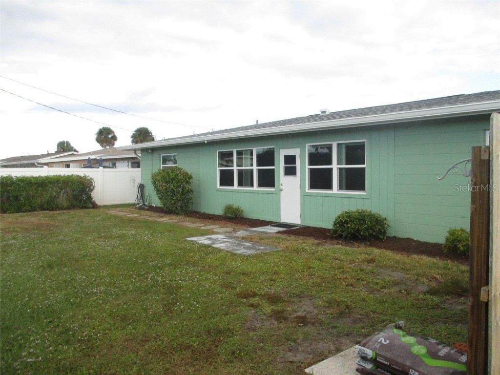 328 Shamrock Boulevard Venice FL 34293 N6141212 image2