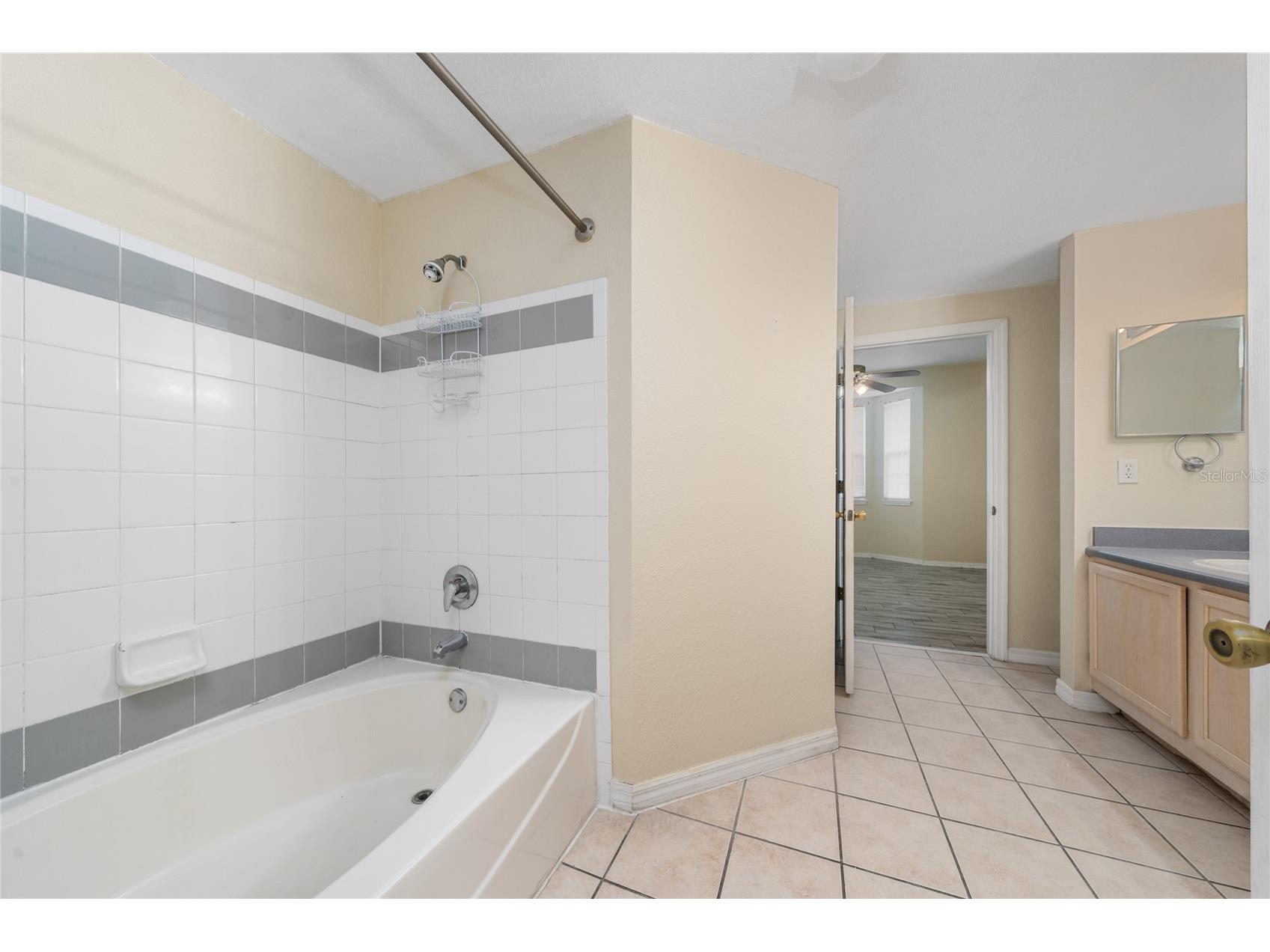 3280 Soho Street #201 Orlando FL 32835 O6424155 image15