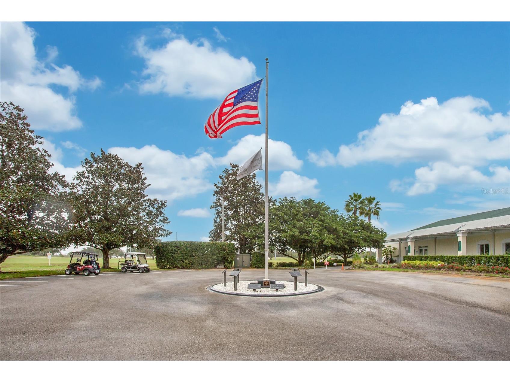 32804 Oak Park Drive Leesburg FL 34748 G5109629 image2